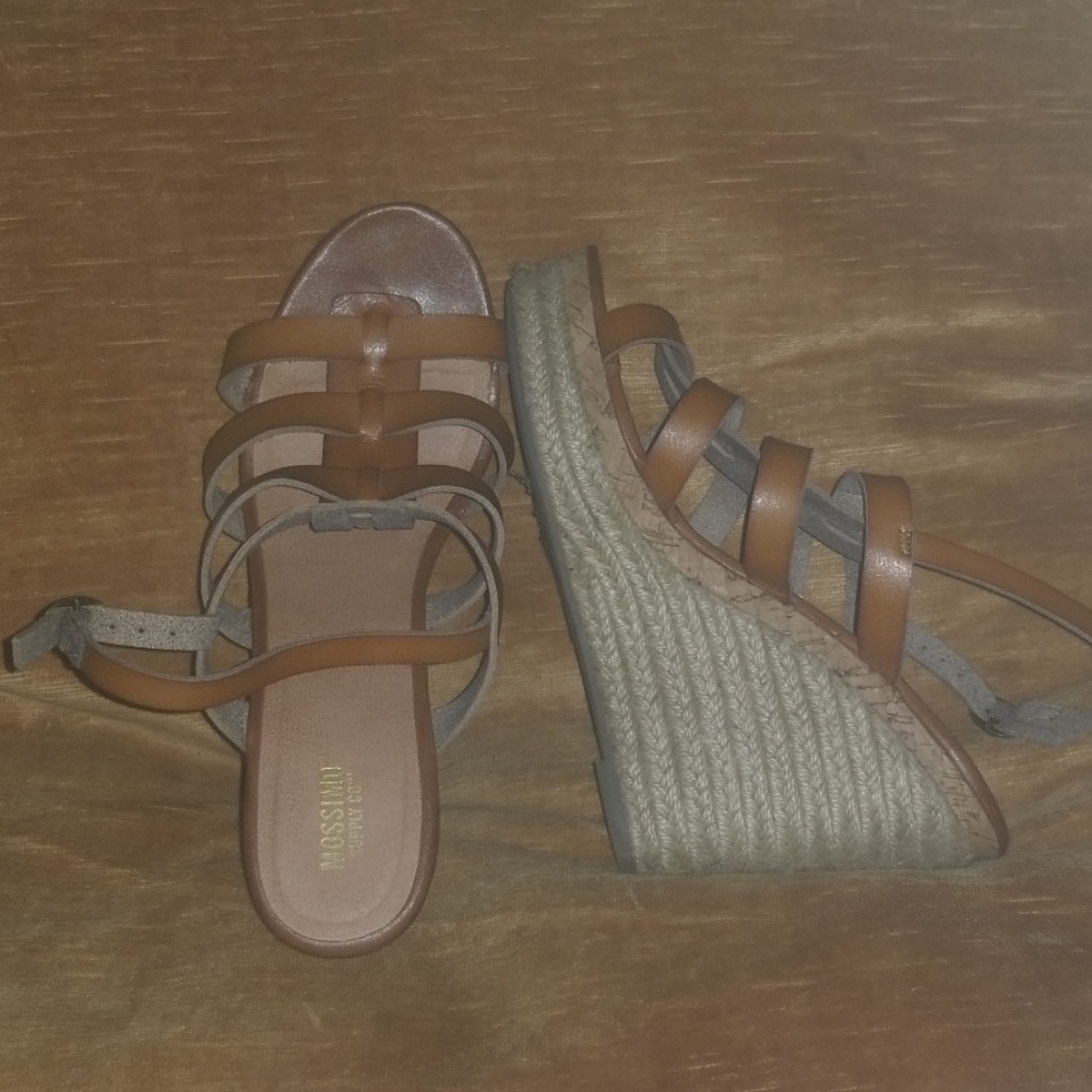 Shoes. Womens
